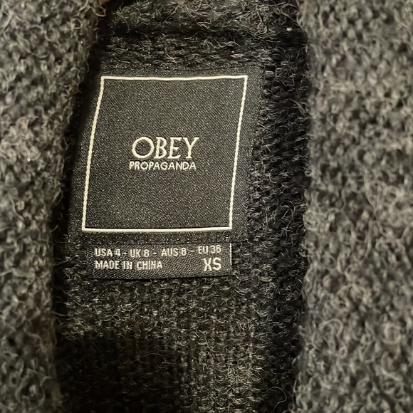 Obey dark gray sweater - Picture 3 of 6